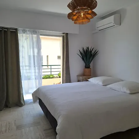 A Pied Apartment Cannes