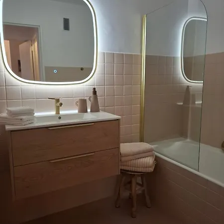 Apartment A Pied