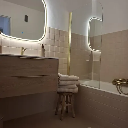 A Pied Apartment Cannes