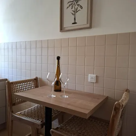 Apartment A Pied *